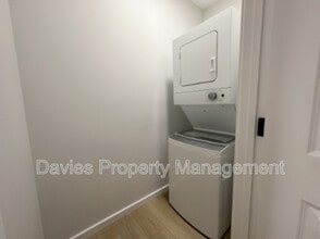 20732-20724 24 Ave NW in Edmonton, AB - Building Photo - Building Photo