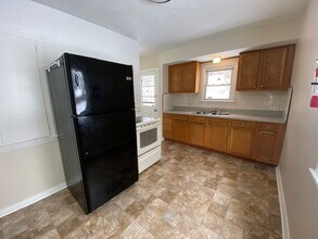 1381 Orrin St in Akron, OH - Building Photo - Building Photo