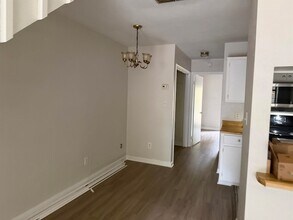 203 Parkbrook Cir in Tallahassee, FL - Foto de edificio - Building Photo