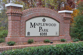 Maplewood Park in Union City, GA - Foto de edificio - Building Photo