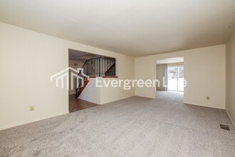 6420 Larcomb Dr in Dayton, OH - Building Photo - Building Photo