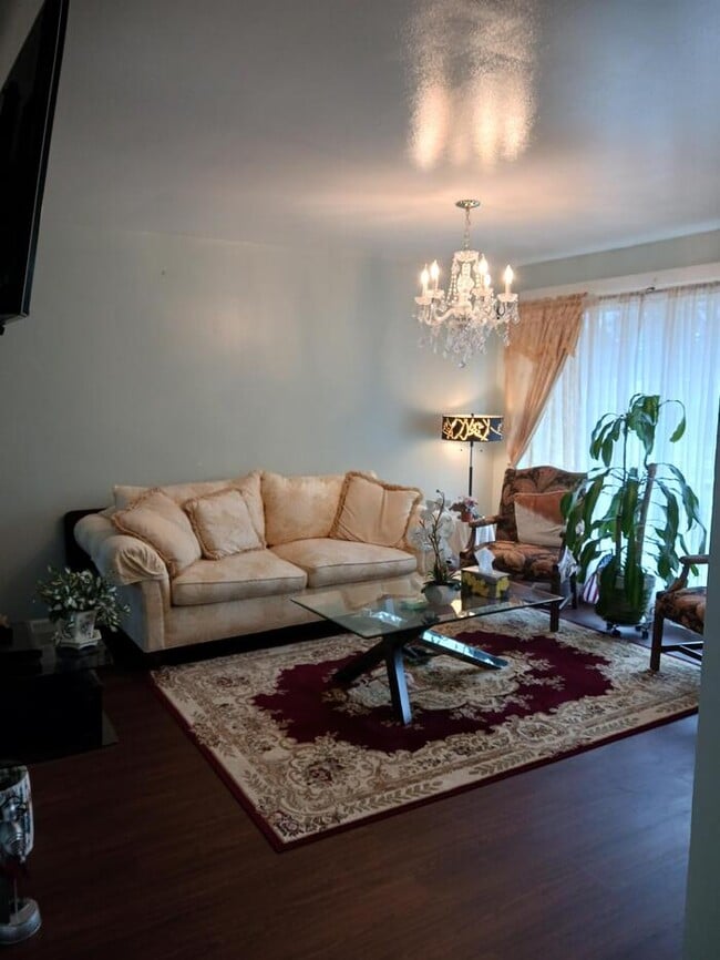 4807 The Plz in Charlotte, NC - Building Photo - Building Photo