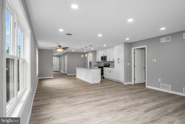 1500 Embassy Dr in Harrisburg, PA - Building Photo - Building Photo