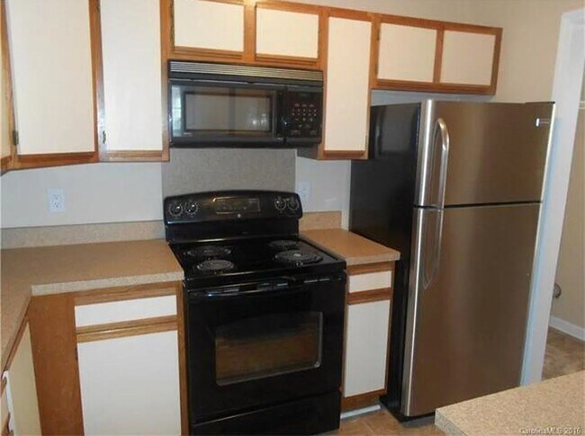 6733 Bevington Ridge Rd in Charlotte, NC - Building Photo - Building Photo