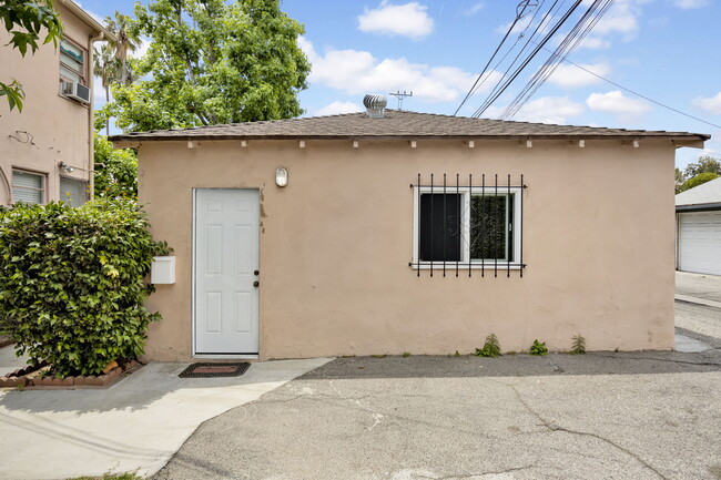 property at 4341 Laurel Canyon Blvd