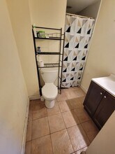 34 Chestnut St-Unit -5 in Wakefield, MA - Building Photo - Building Photo