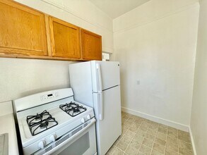 585 Birch St in San Francisco, CA - Building Photo - Building Photo