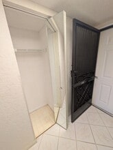 4725 Lucerne Lakes Blvd E in Greenacres, FL - Building Photo - Building Photo