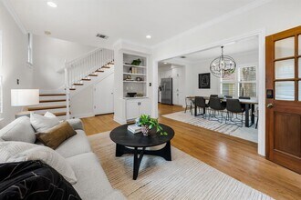 512 E 49th St in Austin, TX - Building Photo - Building Photo