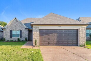 9455 Darren Cir S in Cordova, TN - Building Photo
