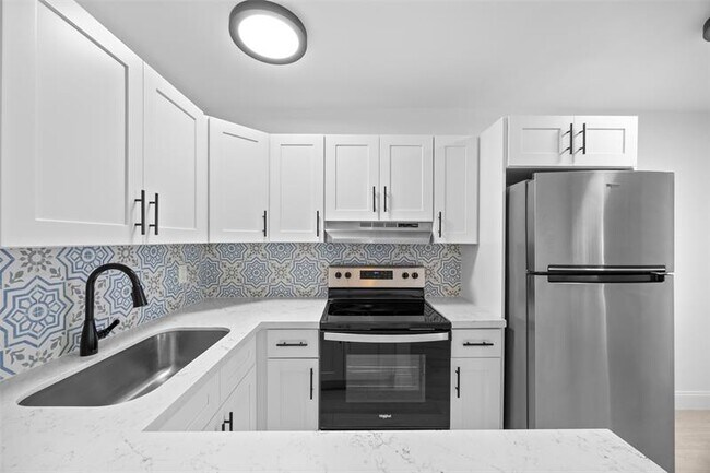 property at 732 SE 15th St
