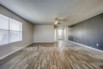 121 Thoroughbred Dr in Krum, TX - Building Photo - Building Photo