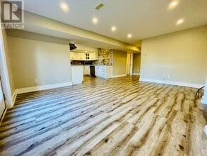 996 Booth Ave in Innisfil, ON - Building Photo - Building Photo