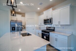 11896 W Charismatic Dr in Marana, AZ - Building Photo