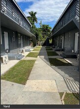 1191 NW 8th Street Rd in Miami, FL - Building Photo - Building Photo