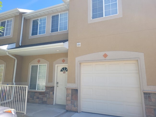 property at 5555 Geronimo Way