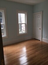 5 Dalrymple St, Unit 1 in Boston, MA - Building Photo - Building Photo