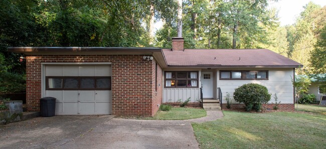 property at 1525 Fairmont Dr