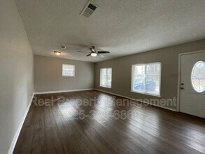 6944 Sutton Dr in Baton Rouge, LA - Building Photo - Building Photo