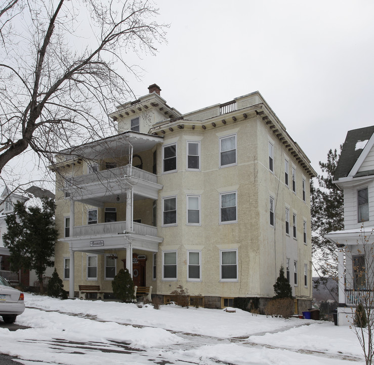 620 Taylor Ave in Scranton, PA - Foto de edificio