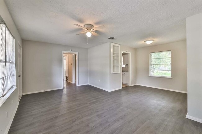 5712 Glenhurst Dr in Houston, TX - Building Photo - Building Photo