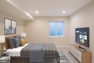 2147 N Franklin St in Philadelphia, PA - Building Photo