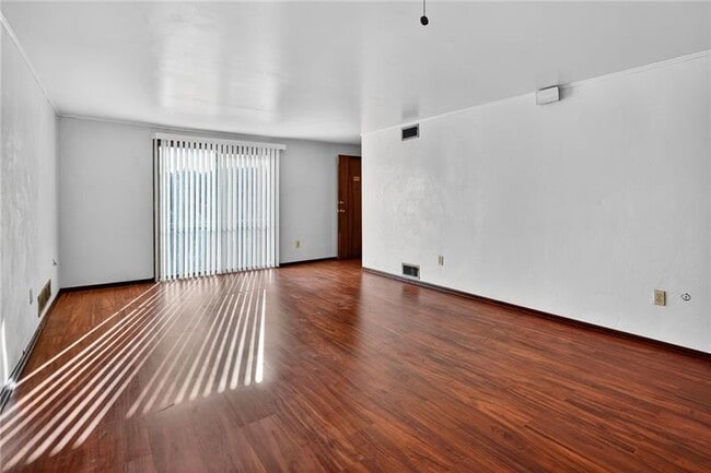 4034 Murray Ave in Pittsburgh, PA - Building Photo - Building Photo