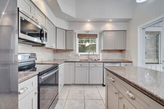 755 Oak Terrace in Orange City, FL - Building Photo - Building Photo