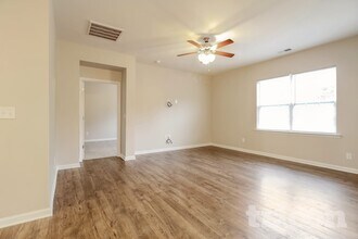 453 All Seasons Dr in Boiling Springs, SC - Building Photo - Building Photo