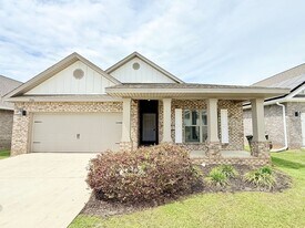 7926 Burnside Lp in Bellview, FL - Building Photo