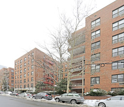 13815 Franklin Ave in Flushing, NY - Building Photo - Building Photo