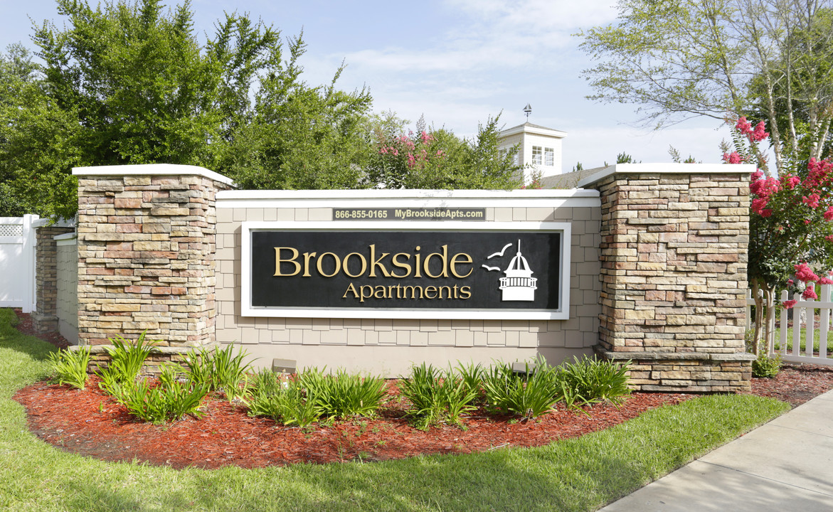 Brookside (Hallmark) in Newberry, FL - Foto de edificio