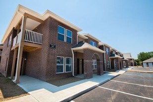 The Gables in Greenwood, IN - Building Photo