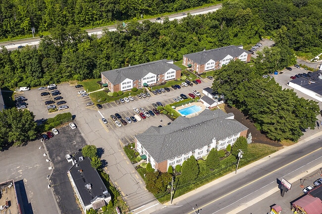 Leominster Gardens in Leominster, MA - Foto de edificio - Building Photo