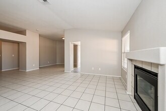 927 River Mountain Dr in Henderson, NV - Building Photo - Building Photo
