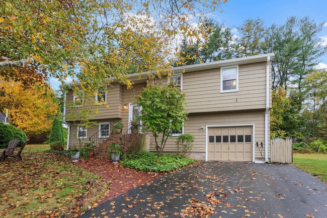 9 Blue Bird Rd in Middletown, CT - Building Photo - Building Photo