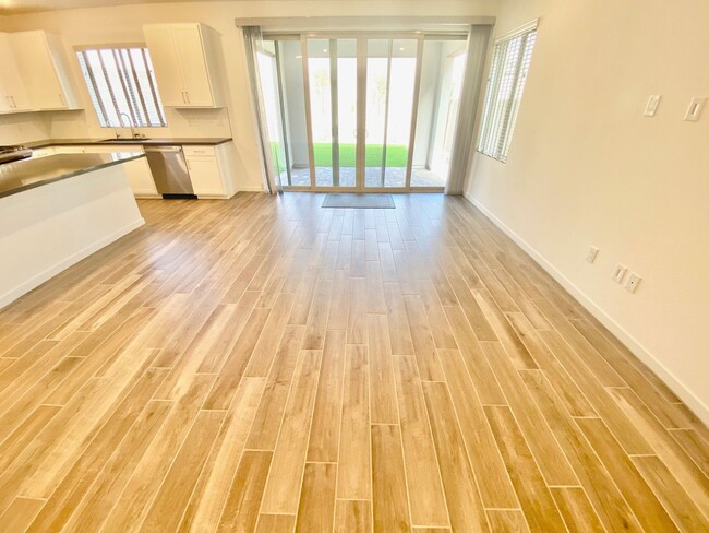 11620 Jeremy Pointe Ave in Las Vegas, NV - Building Photo - Building Photo