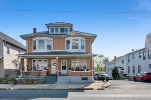 1466 Main St in Northampton, PA - Building Photo