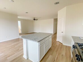 13409 W Summerchase Cir in Willis, TX - Building Photo - Building Photo