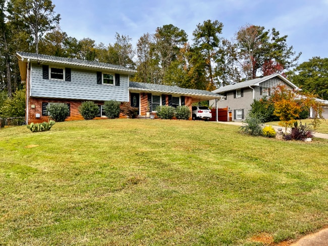 property at 3932 Oberlin Ct