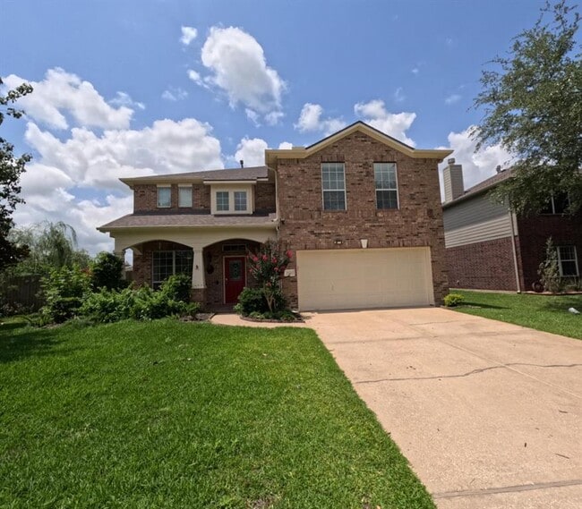 property at 2521 Saratoga Dr