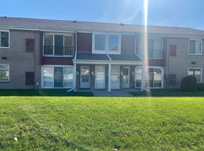 306 Sunset Ln