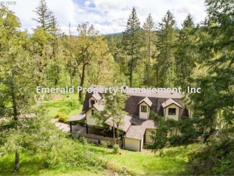82254 Hanna Rd in Dexter, OR - Building Photo
