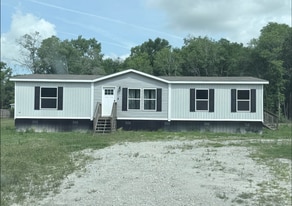 194 Snapper Rd in Jesup, GA - Building Photo