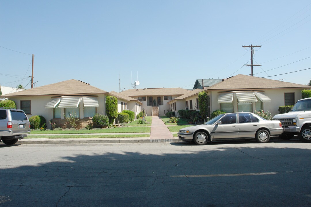 5654-5662 S Muscatel Ave in San Gabriel, CA - Foto de edificio