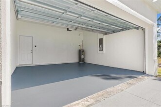 1918 Wanda Ave N in Lehigh Acres, FL - Foto de edificio - Building Photo