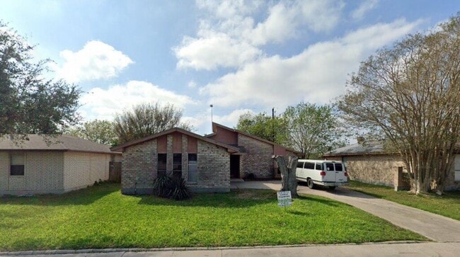 10849 Eastwood Dr in Corpus Christi, TX - Building Photo - Building Photo