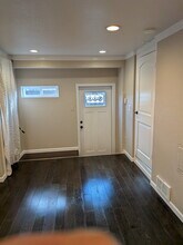 402 NE 40th St in Seattle, WA - Foto de edificio - Building Photo