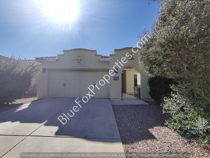 1125 W Versilia Dr in Oro Valley, AZ - Foto de edificio