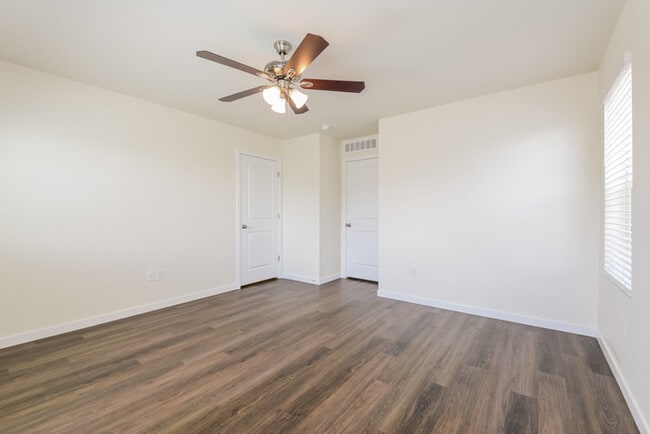 13520 Oneida Ln in Thornton, CO - Building Photo - Building Photo
